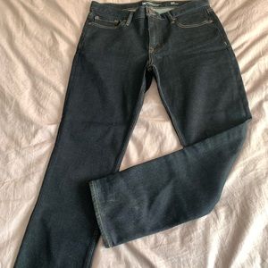 NWOT. Banana Republic Men’s Dark Wash Jeans.